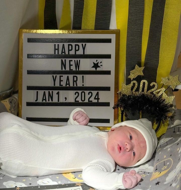 Memorial Hermann Health System’s first baby of 2024 was born at Memorial Hermann The Woodlands Medical Center at 12:01 a.m. Griffin Beck Golemon is now the youngest of three boys! He and his parents are doing well. #Newborn #2024 #HappyNewYear