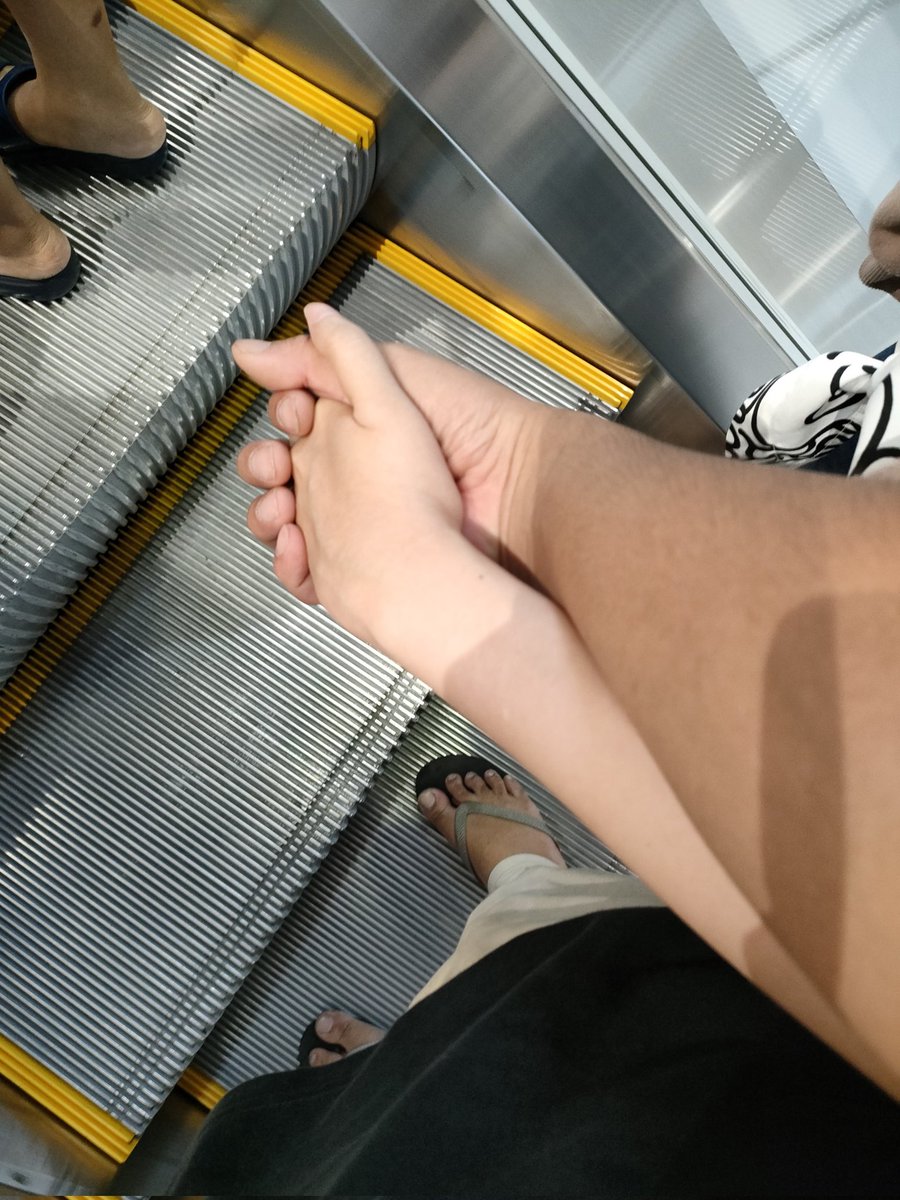 Mr_ius1010's tweet photo. Datee with bubu
@Chococupecake https://t.co/hiX6nEvX1i