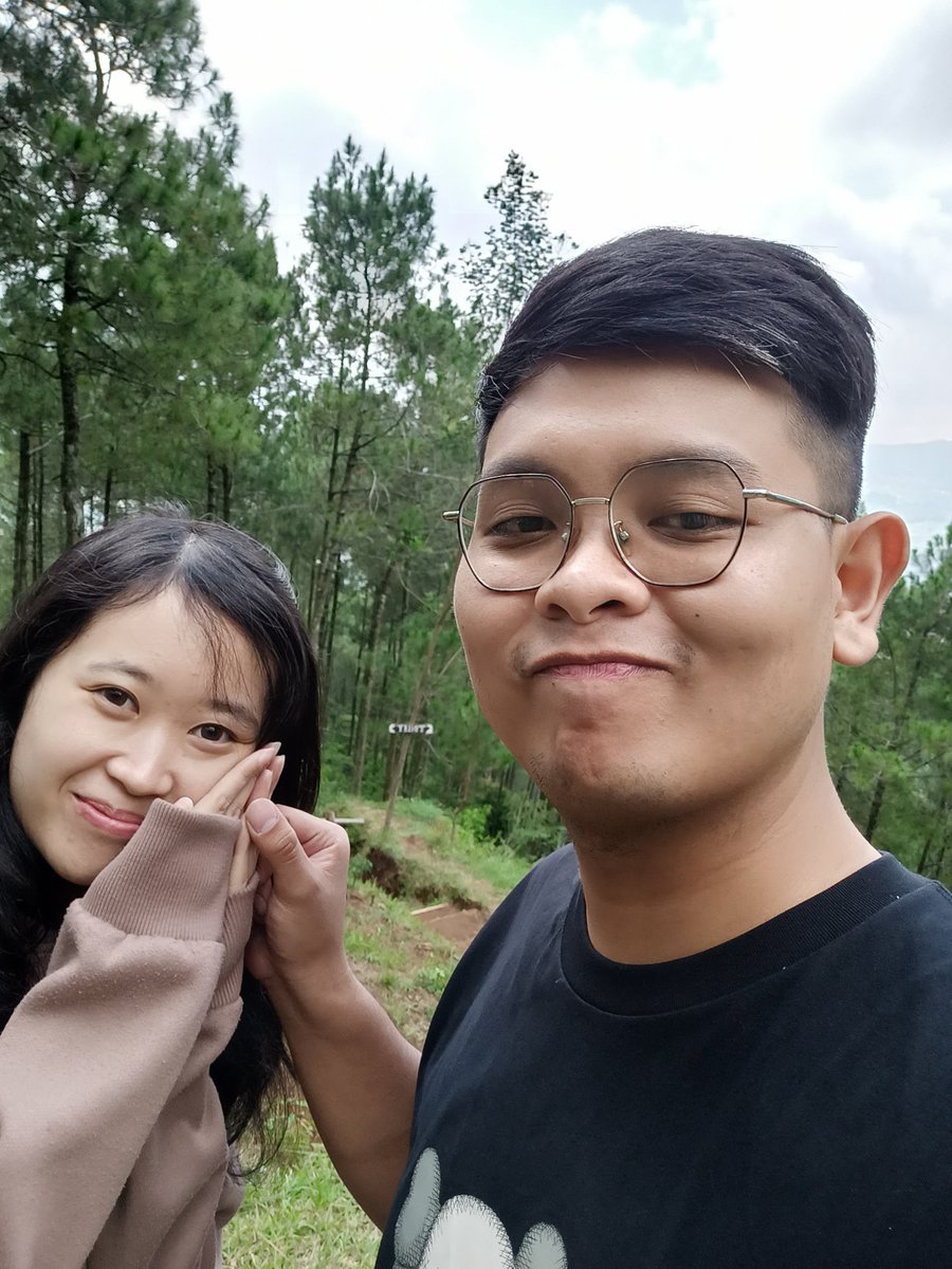Mr_ius1010's tweet photo. Datee with bubu
@Chococupecake https://t.co/hiX6nEvX1i