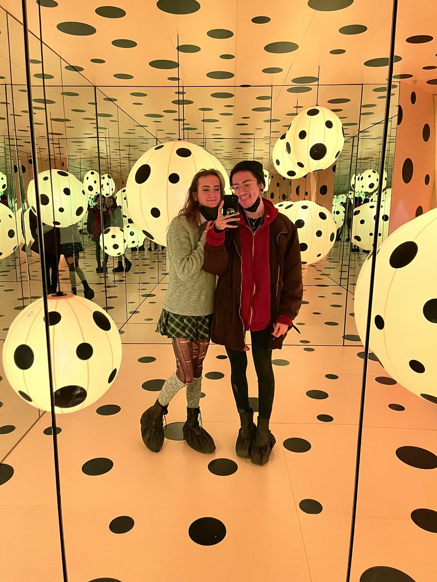 neuroticjupiter's tweet photo. museum crawl 2024 has begun https://t.co/ehCoBd7ZsA