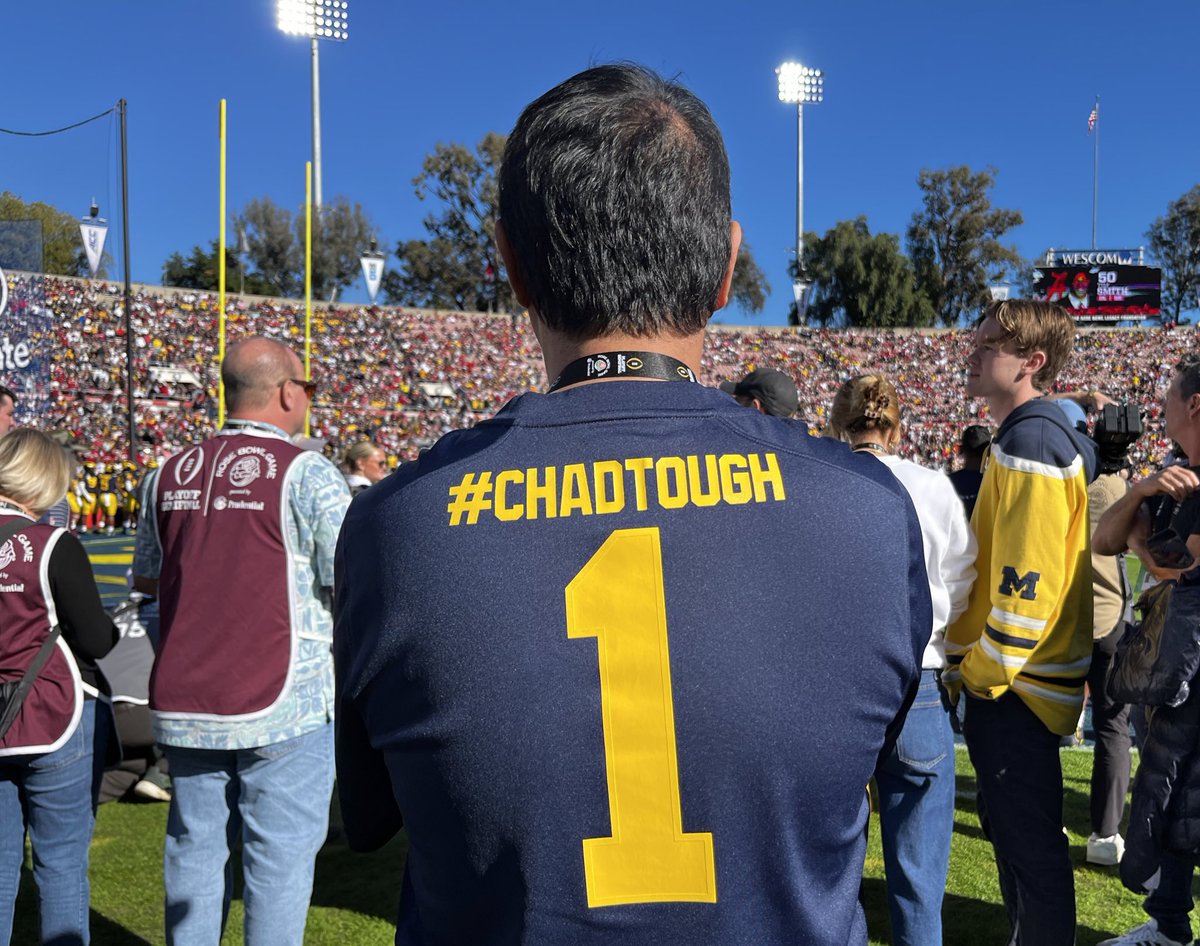 ChadTough Defeat DIPG Foundation (@chadtough) on Twitter photo Thank you <a href="/SantaJOno/">Santa Ono</a> for supporting <a href="/chadtough/">ChadTough Defeat DIPG Foundation</a>   Go Blue!!! Thank you <a href="/SantaJOno/">Santa Ono</a> for supporting <a href="/chadtough/">ChadTough Defeat DIPG Foundation</a>   Go Blue!!!