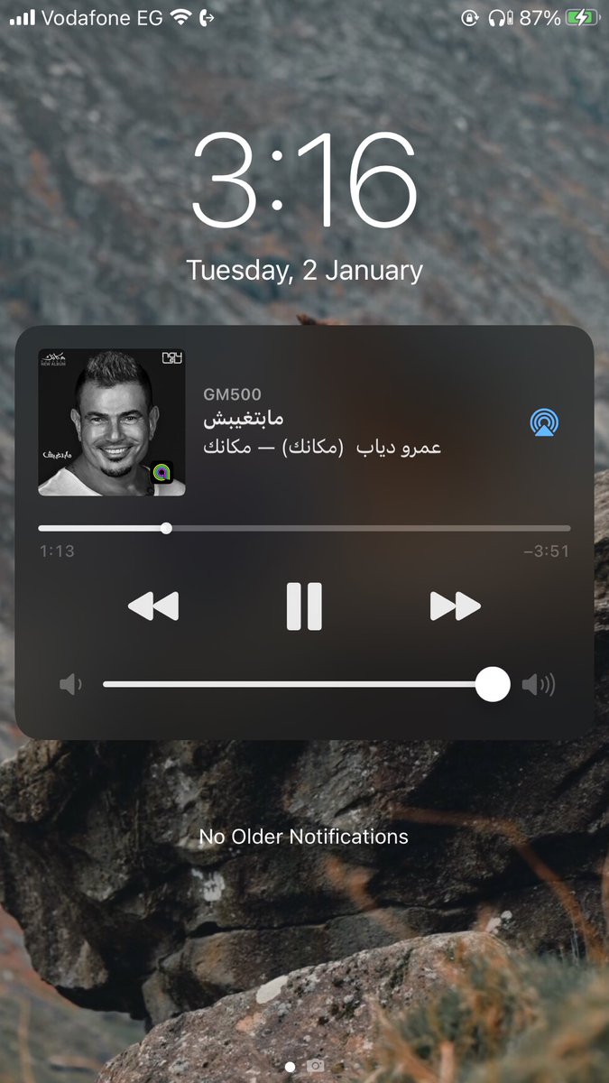 Amresta5's tweet photo. @2PACOoo انا اشتريت سماعة jBL بي ١٠٠٠٠ عشان اعرف اسمع صح https://t.co/HP9SzPKUHh