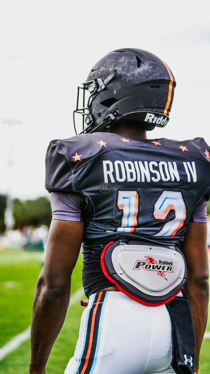 EliteEmpireATH's tweet photo. Hands down the best player for Day 3 was #Georgia commit Ellis Robinson IV ( @ER4_DASAVIOR )
On a day where skelly (7v7) & redzone reps were plenty, he competed & clamped up the best WRs in the country.
#ER4 had 2 AMAZING ONE-HANDED INTs that ONLY ELITE DBs make. Highlights OTW https://t.co/SoZp8f2Isi