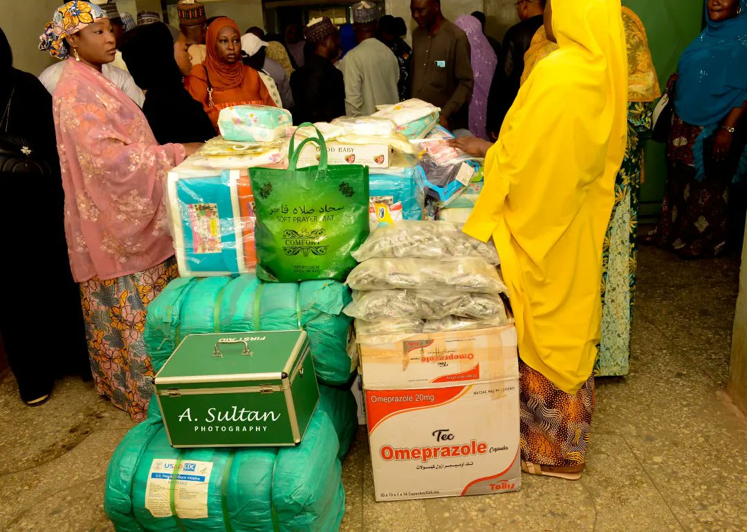 Yesterday, it was an absolute pleasure to pay a visit to the esteemed Fati Lami Women and Children Hospital. This visit held great significance as we had the opportunity to welcome the first baby of the year 2024.