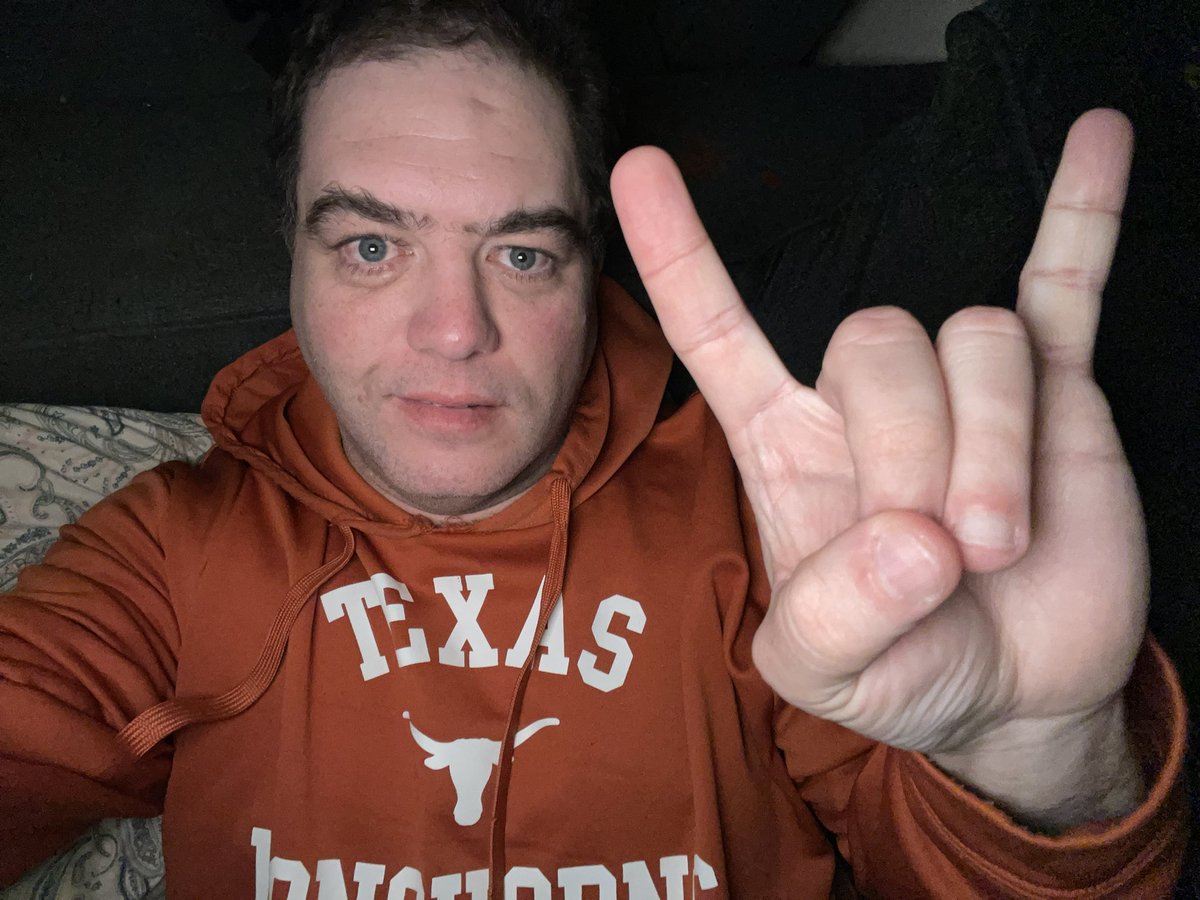 jgarrett79's tweet photo. Hook’em Horns! Let’s take care of business tonight at the @SugarBowlNola !! #LonghornNation @TexasFootball 2 more wins for the season to finish the story https://t.co/nKFgnAzSBY