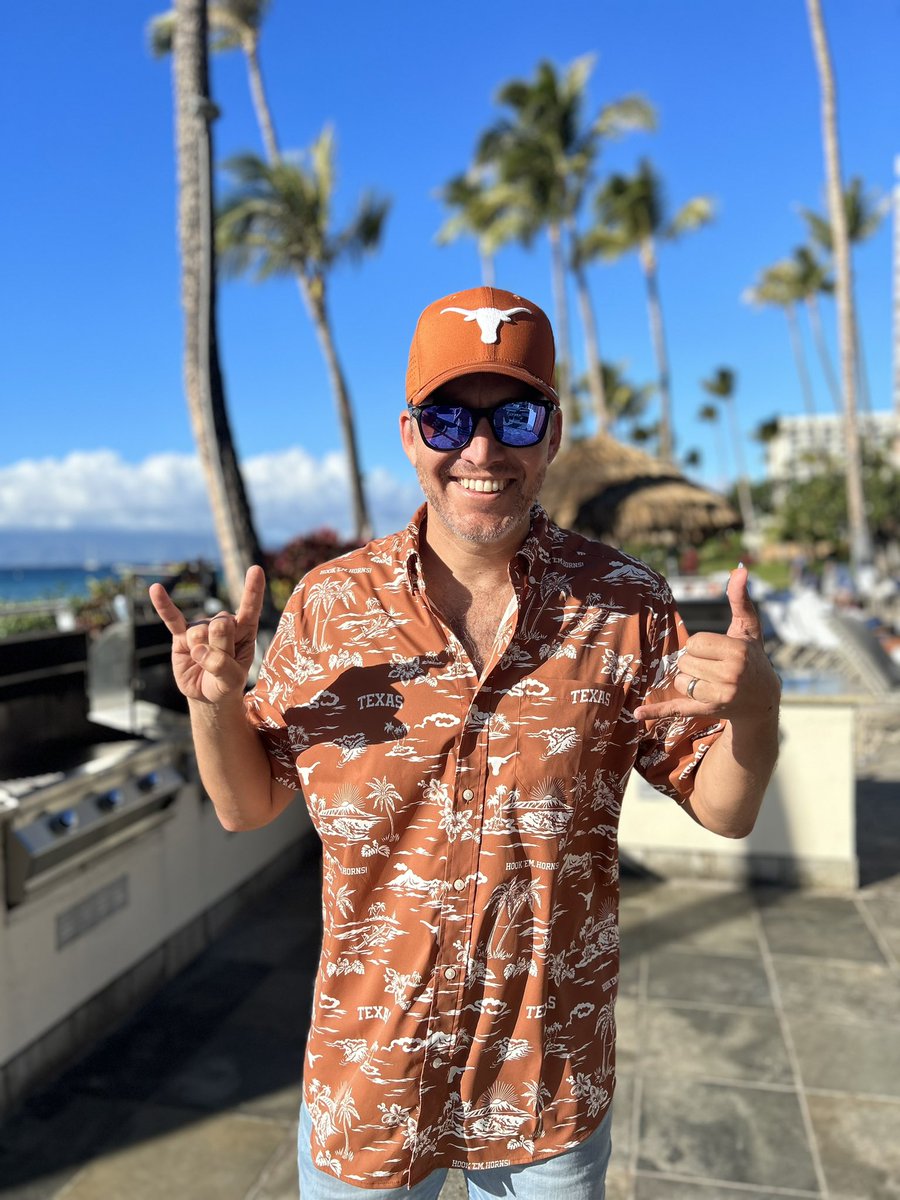 Will Cain on X: Gameday jorts on. Aloha Longhorn shirt. Can't lose