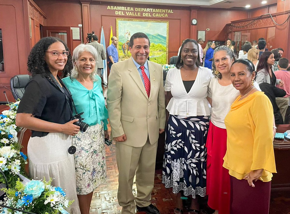 HeyderGomez's tweet photo. Un día que hace parte de la historia de nuestro @PartidoMIRA, hoy en el Valle del Cauca continúa la representación en la Asamblea, para servir a las comunidades, porque la política es para servir y no para servirse de ella. 
¡Que viva el Valle del Cauca!, ¡Que viva MIRA! https://t.co/XTL7ct85CG