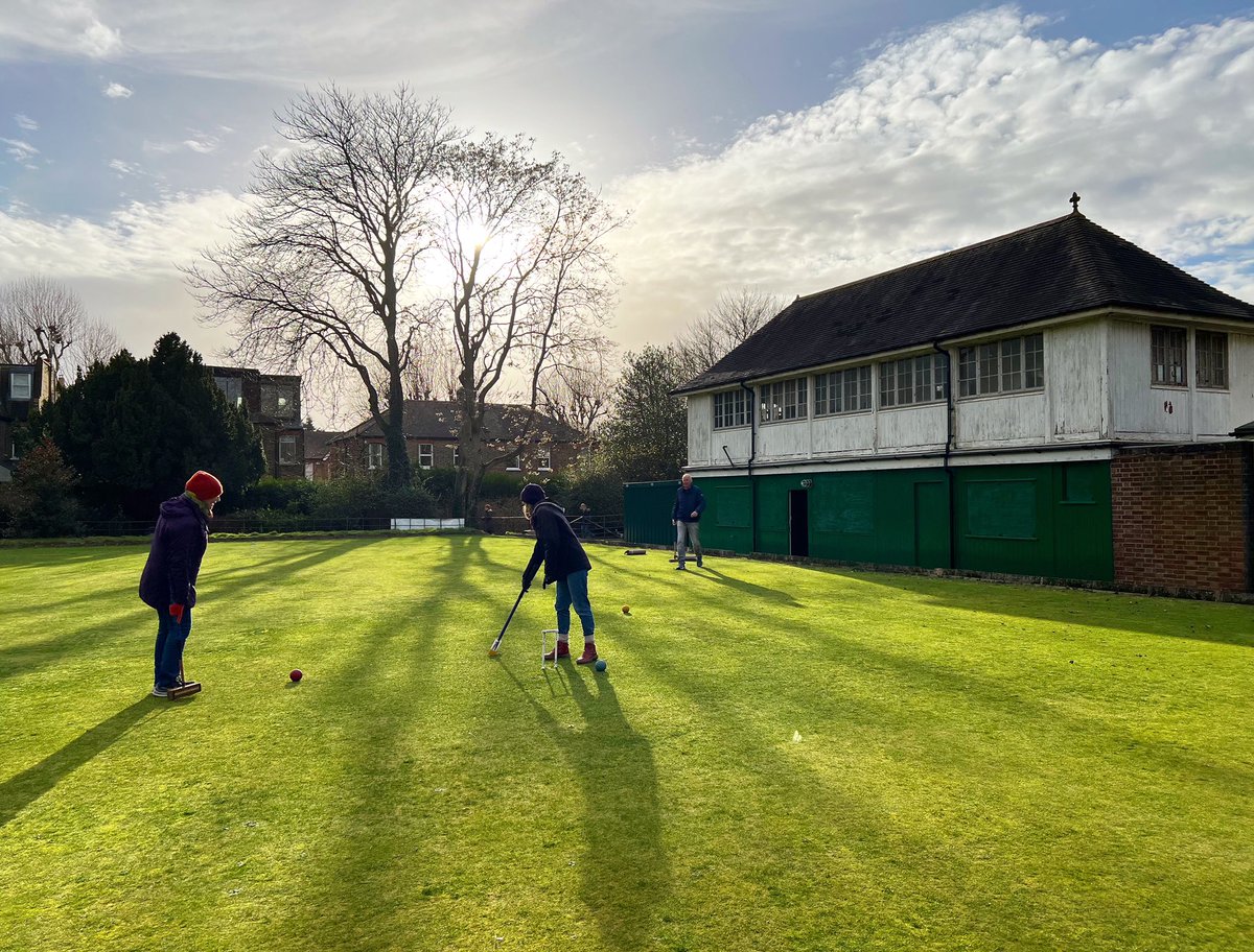 CroquetEaling's tweet photo. What better way to welcome the new year than out on the lawns!!
.
Happy New Year everyone!
.
Thanks to John H for the fab photo!! 
.
#happynewyear #playcroquet #croquet #lammasparkealing #lammasparkpavilion https://t.co/ec5EkphcwT