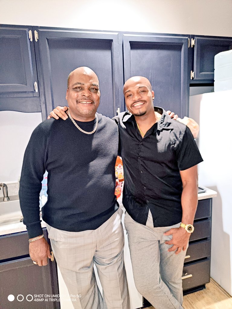 DrGQ's tweet photo. #Wow | My Hero, I Am NOTHING Without This Man! #HappyBirthday #PopZ 🥳🎂🎁🎈🎉🎊| #70 | #NewYearsBaby 🎇🎆🥂🎊🎉🍾🥂 | #iLoveYou ♥️ https://t.co/xKzO1xX88b