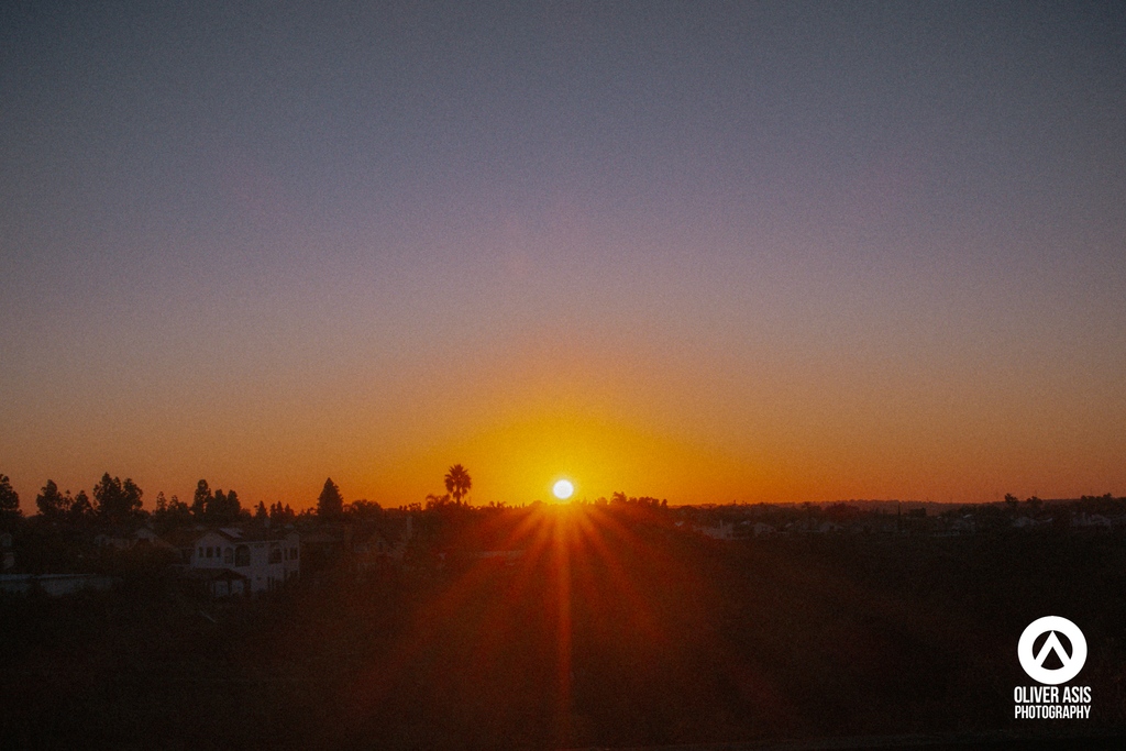 olasis's tweet image. “Every sunset is an opportunity to reset. Every sunrise begins with new eyes.”
— Richie Norton

#sandiegosunsets #newyearsunset #sunsetweather #sandiego_ca #discoversandiego #sunsetsoftheworld #californiasunset #keepexploring #neverstopexploring