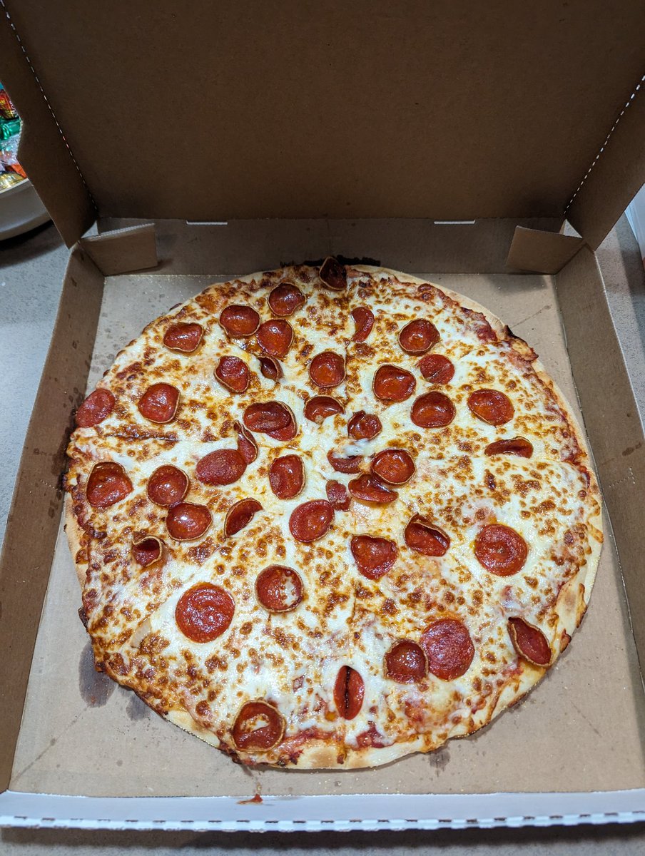 SealTim6's tweet photo. How it started, how it's going. Thx @littlecaesars https://t.co/hKA50AIYYR