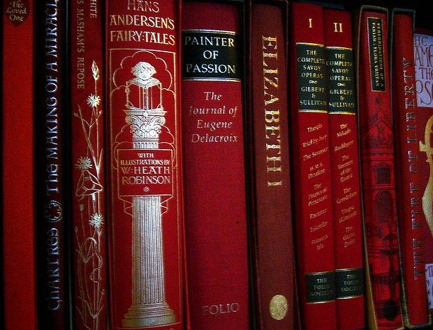 _wolfstar's tweet image. ➛ leituras 2024  
 "Não era mais uma menina com um livro: era uma mulher com seu amante. "