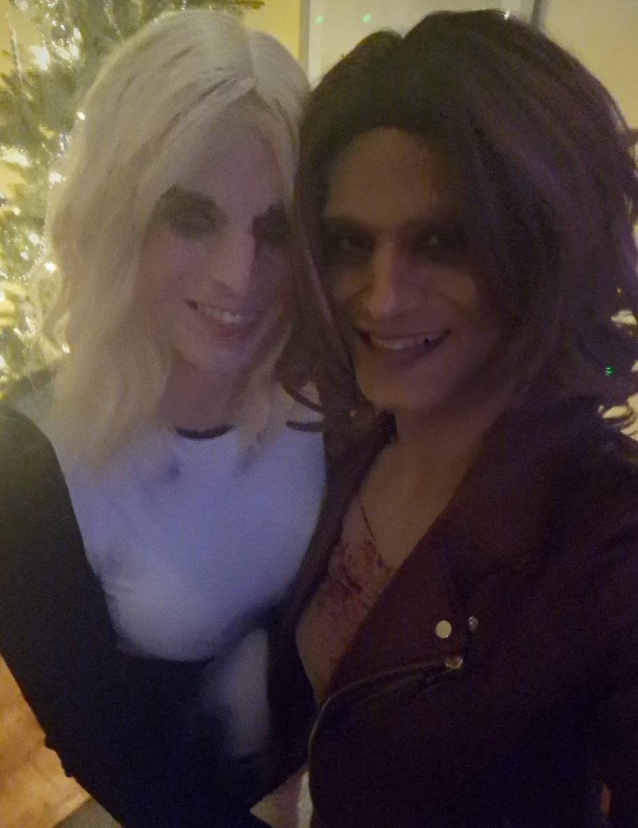 AbiWoodTgirl's tweet photo. Visited my old friend/sheworld operator Sabrina this weekend was lovely to see her and glad the club is going from strength to strength! #Trans #tgirl #sissy #sissyslut #London #Stratford (Maryland) #Sheworld #sexclub https://t.co/eTNov4tIF3