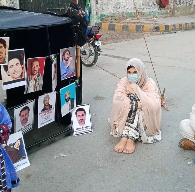 اس عزم سےلڑرہی ہو۔          
جبرکےاندھیروں سے طلوع جوسحرہوگی
وہ سحر ہماری ہوگی۔