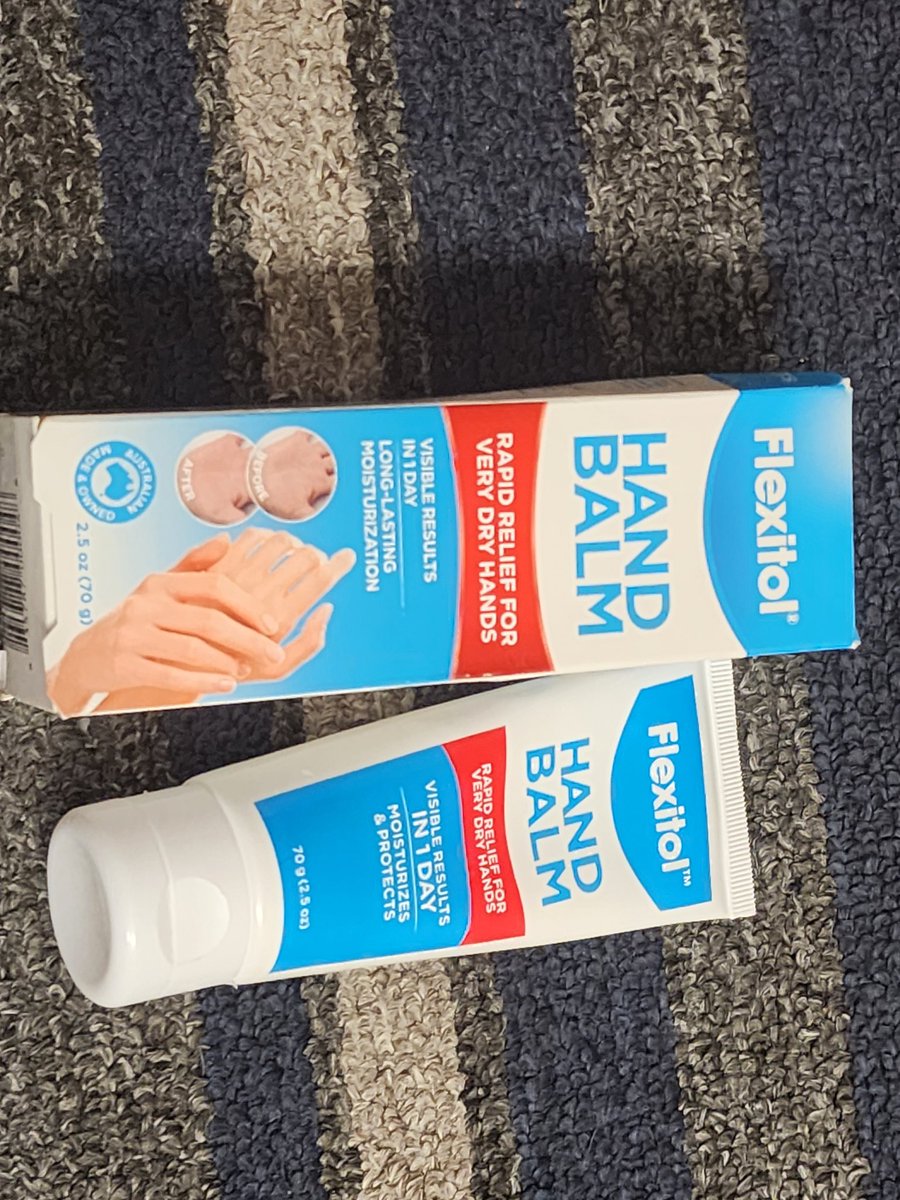 kristincp0's tweet photo. @Manda91222 @TryProducts @FlexitolUSA I love Flexitol Hand Balm! Wishing you all the best in 2024! 🎉🎉🎉 #TryProducts https://t.co/MNKYQ9ywyf