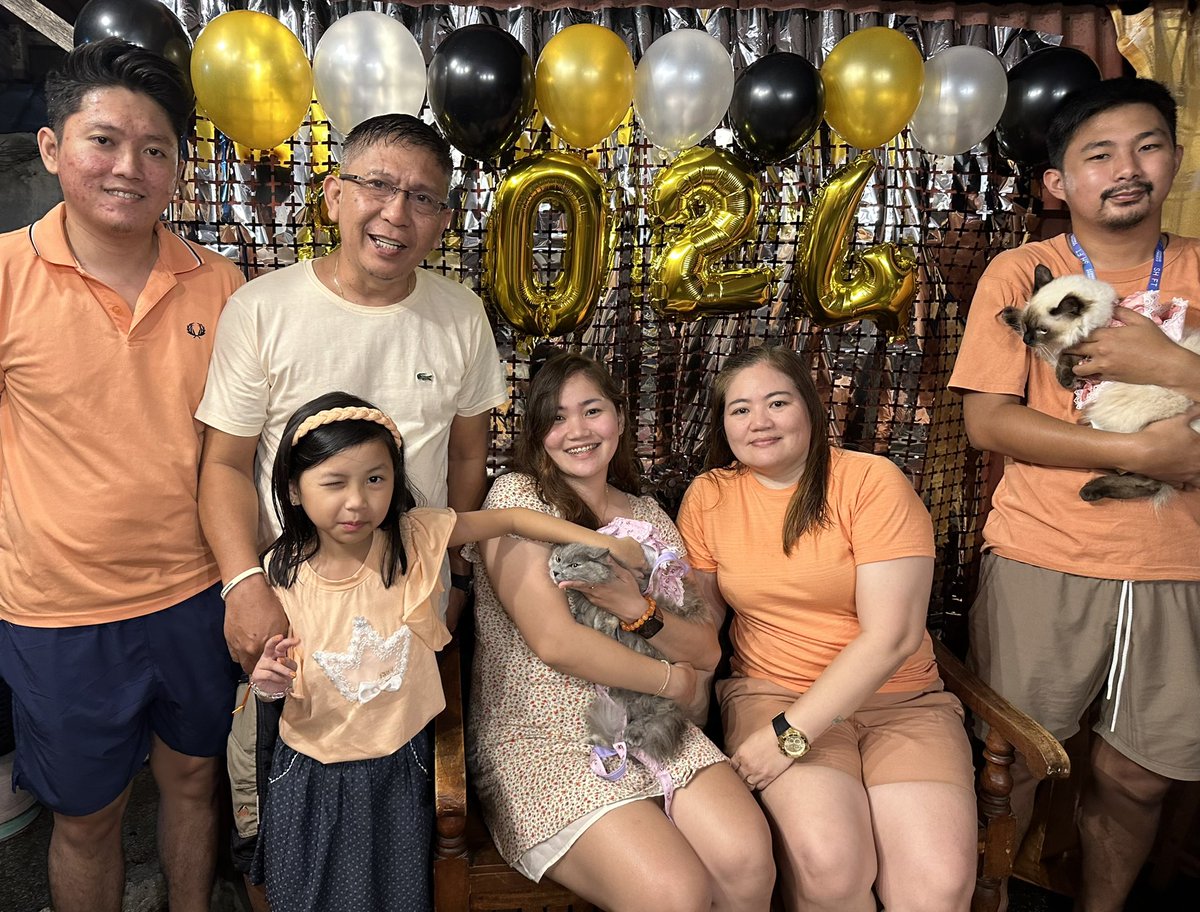 Fam pic yern? HAHA

Insert: Salem 🐈‍⬛🖤