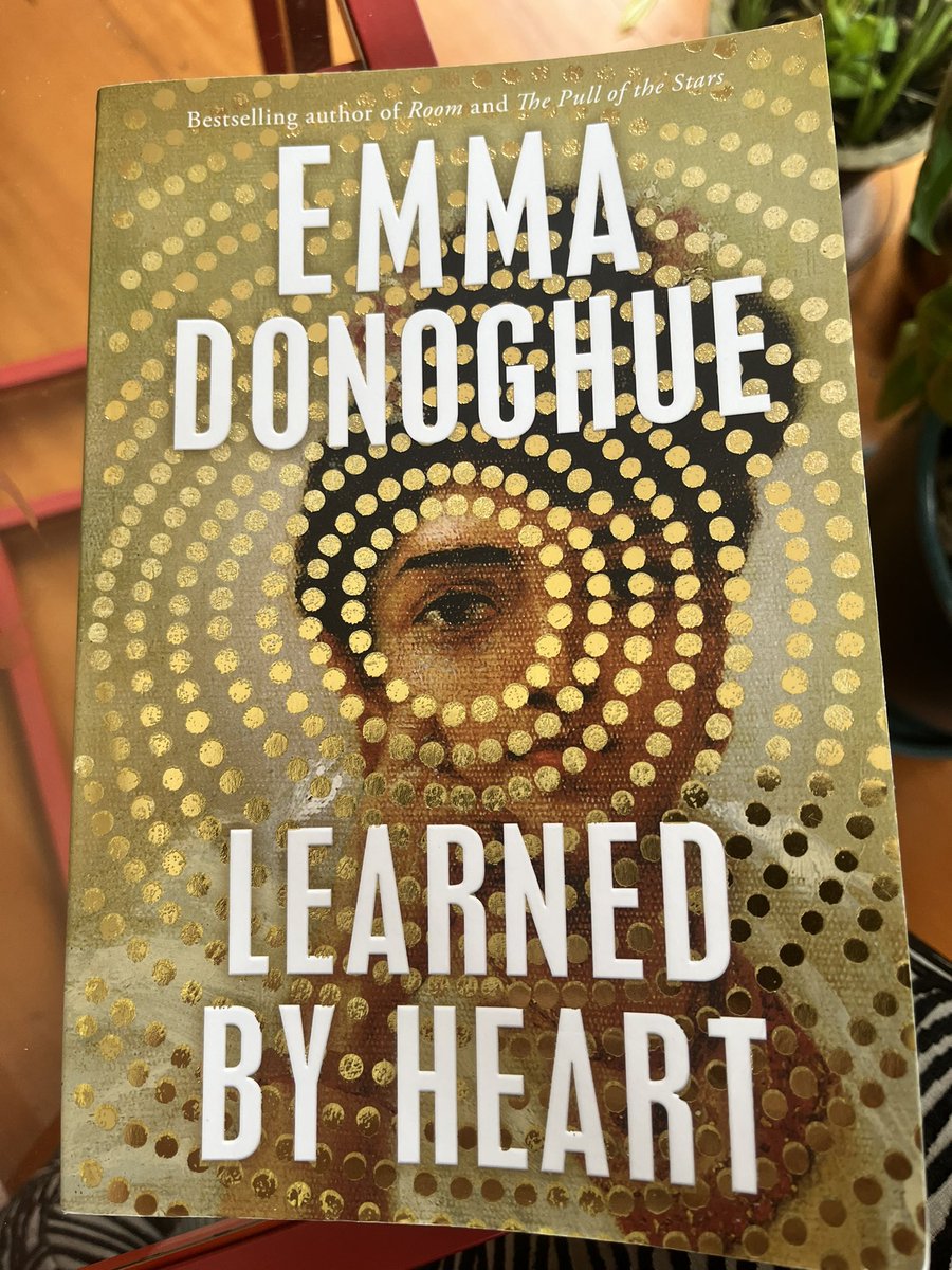 Christmas Day my hubby <a href="/darryltorckler/">Darryl Torckler</a> introduced me to a new (to me) author <a href="/EDonoghueWriter/">Emma Donoghue</a>. #LearnedByHeart I’ll be looking for more of her work. Great story-perfectly paced &amp; thought provoking. PS when I say introduced, he chose it based on the cover blurb! #TrustTheCover