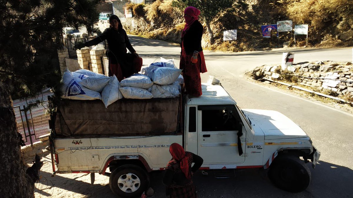 iPradeepSangwan's tweet photo. Ushering into 2024 

A cleanup in Reckong Peo - Kinnaur with a very supportive local community 

Along with it in last 3 months every house is covered to segregate the solid waste - 1185 houses are now segregating

Next step is to rebuild the MRF, streamline the solid waste for recycling 

Happy new year☘️