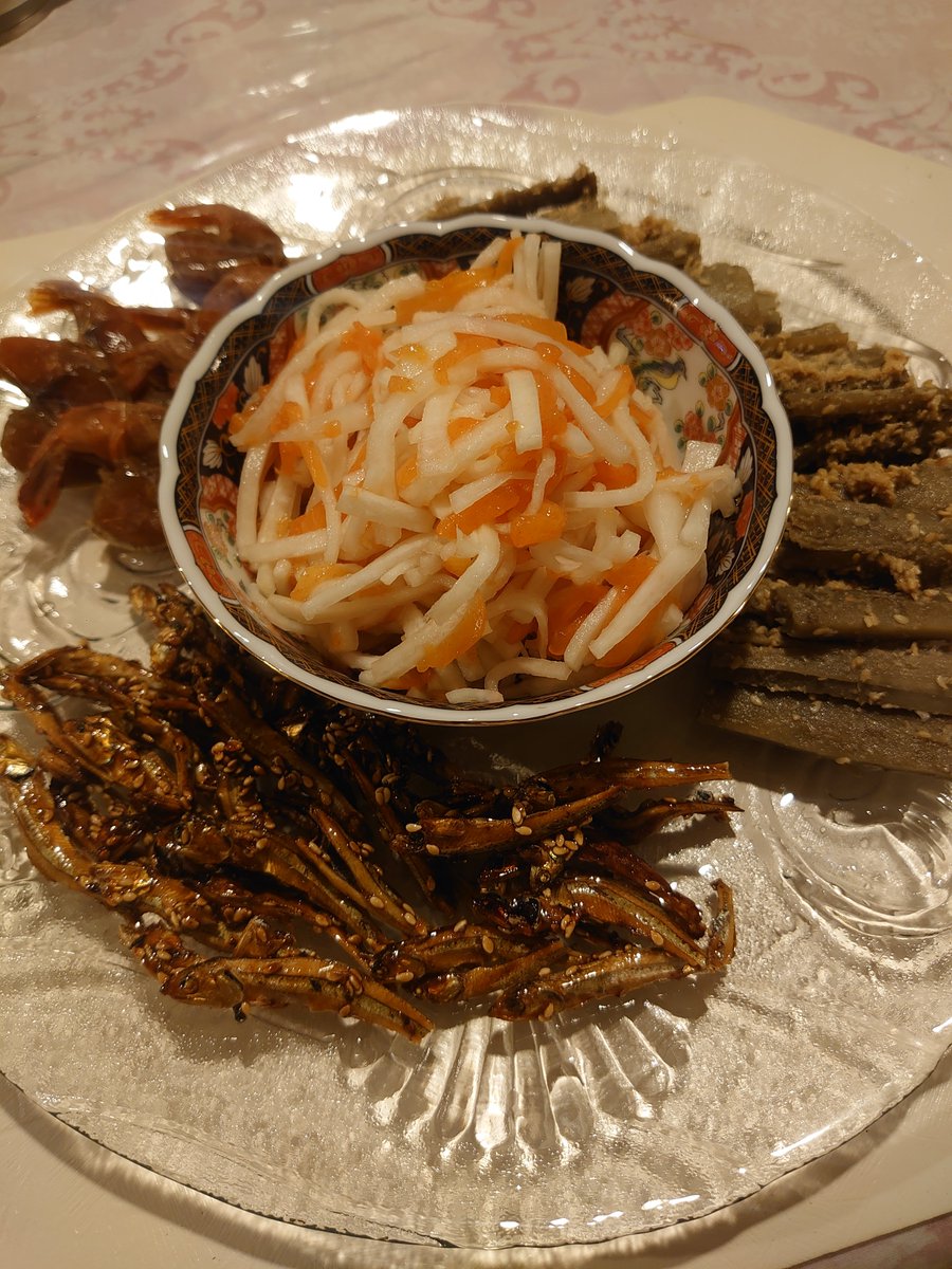 pinkkutan's tweet photo. Happy New Year 🎊 I made osechi ryori for the first time! https://t.co/NRpAIQEtf0