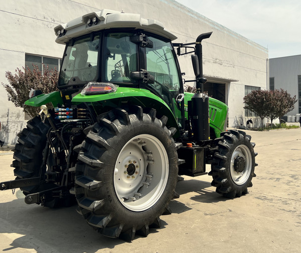 linxiang0721's tweet image. 4x4 tractors with loaders reduce the need to use other agricultural machinery, thereby reducing time and cost investment.
anoncn.com/news/agricultu…
#agromachine #agriculturalfilm #tractor #agro #machinery #farmequipment