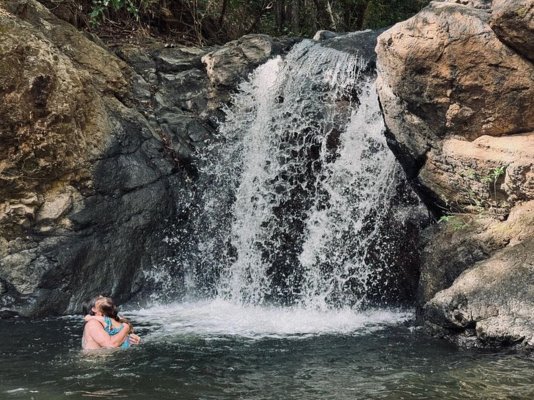 Norman Reedus with his daughter, Nova, while on vacation during the holidays. Posted on Diane Kruger’s Instagram.
©️ IG: dianekruger 
#normanreedus