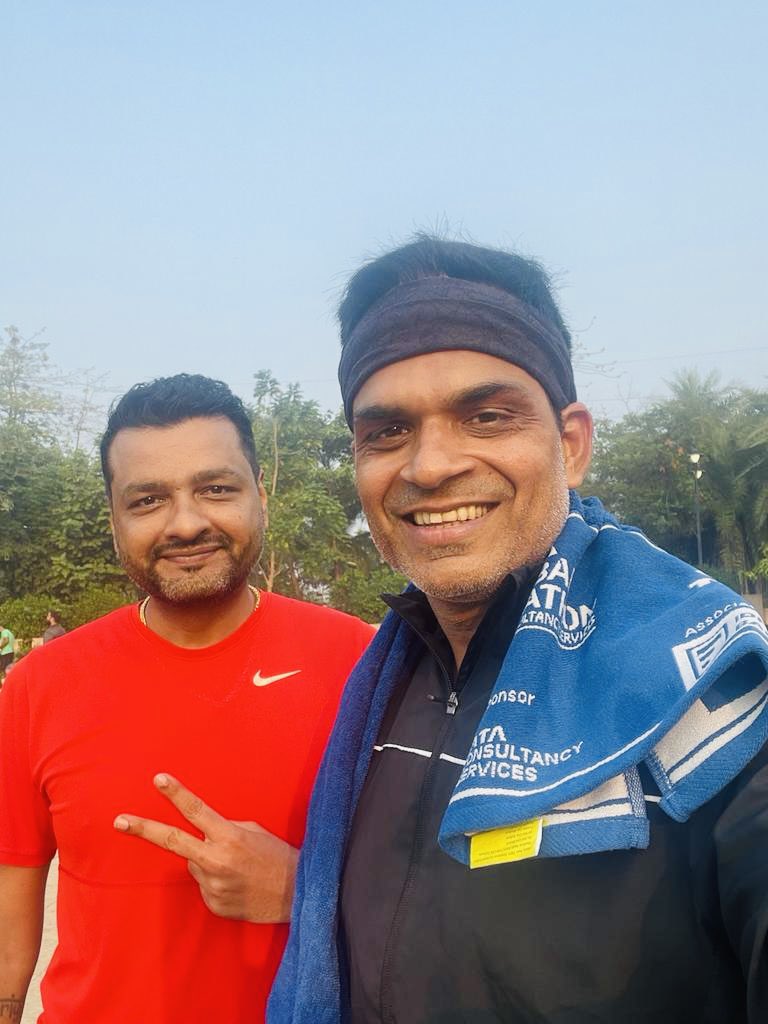 i_the_sanjay's tweet photo. Good Morning 🌞
Today’s Interval Run with @Rohit1603
#tmm24 #running #mumbairunner #roadrunner #intervalrunning #run #marathontraining #marathon #marathonrunner
https://t.co/2jwN1OG2hv https://t.co/R8FSkXspv0