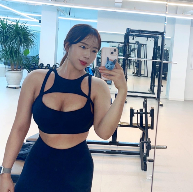 让我看看谁大白天的逛推