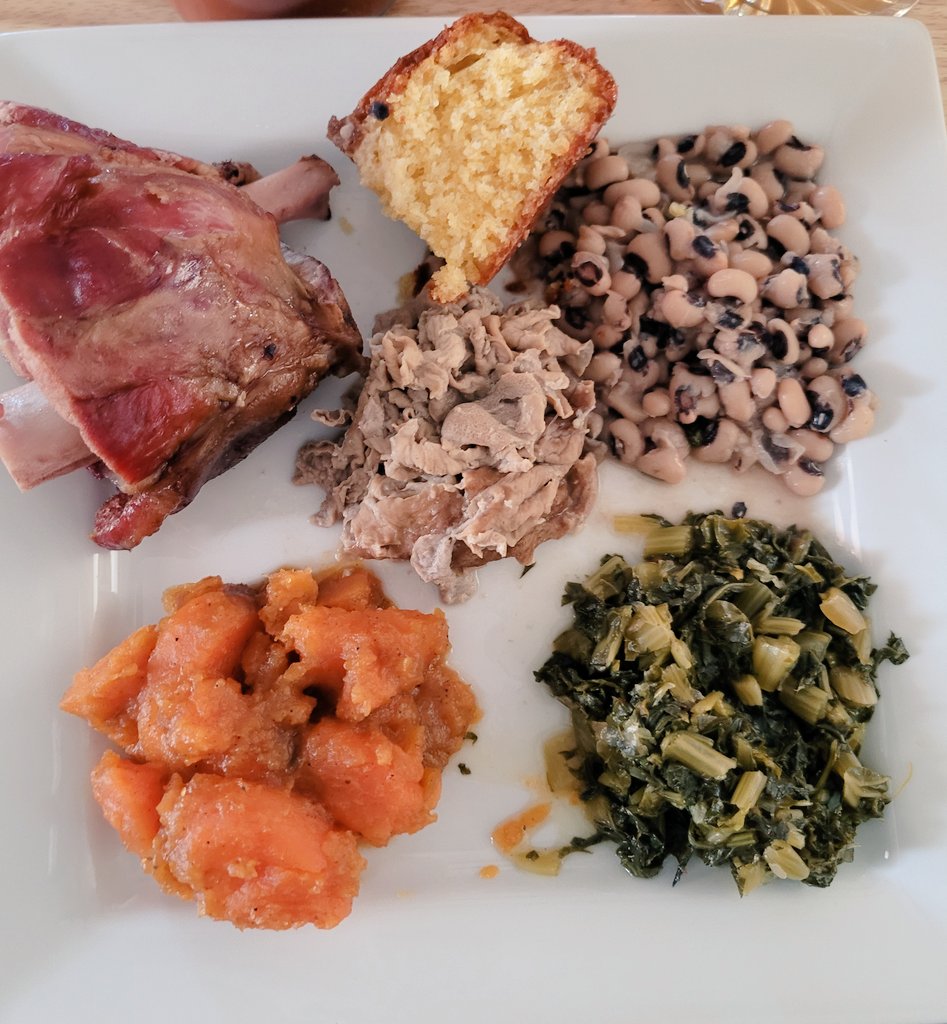 soulfoodscholar's tweet image. New Year Day's Plate 2024: #hamhock, #chitlins, #cornbread, #blackeyedpeas, #mustardandturnipgreens, and #candiedyams🍠. #soulfood