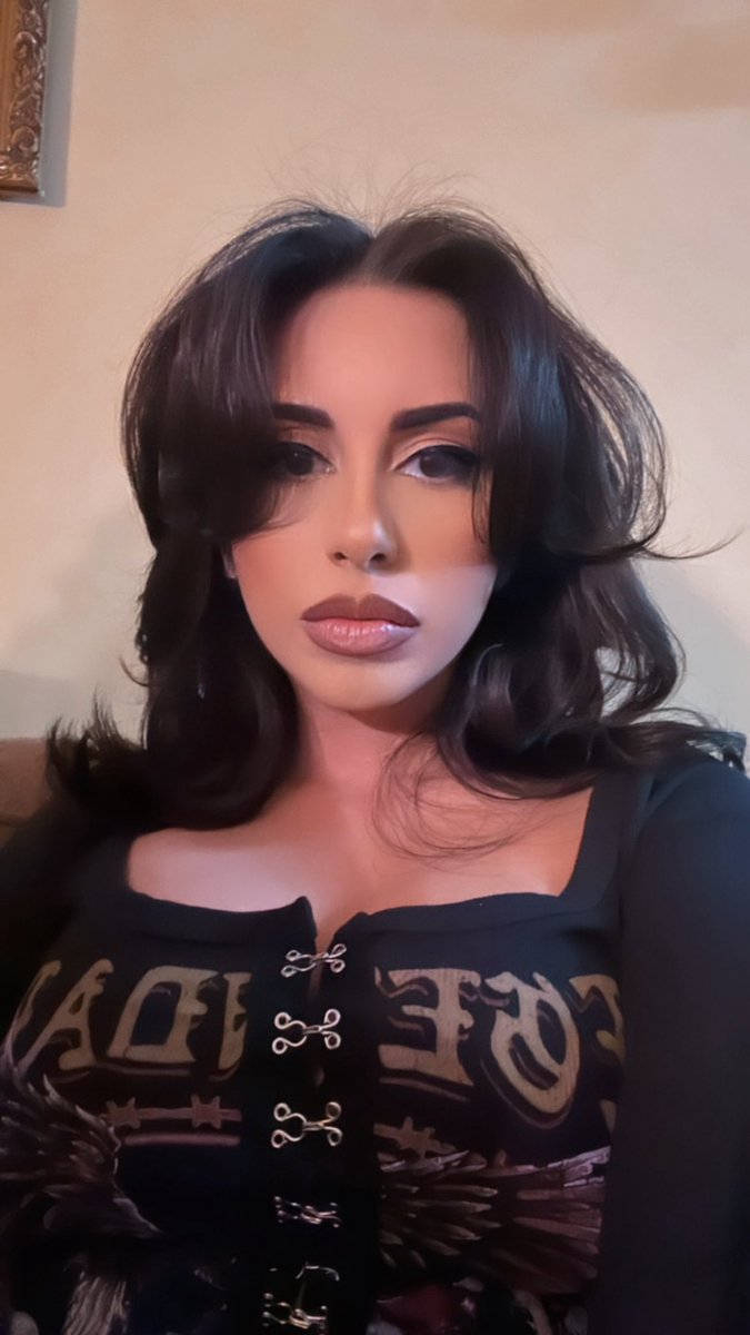 uzumaki (✿˵ゝ◡•˵)◜♡* tweet media