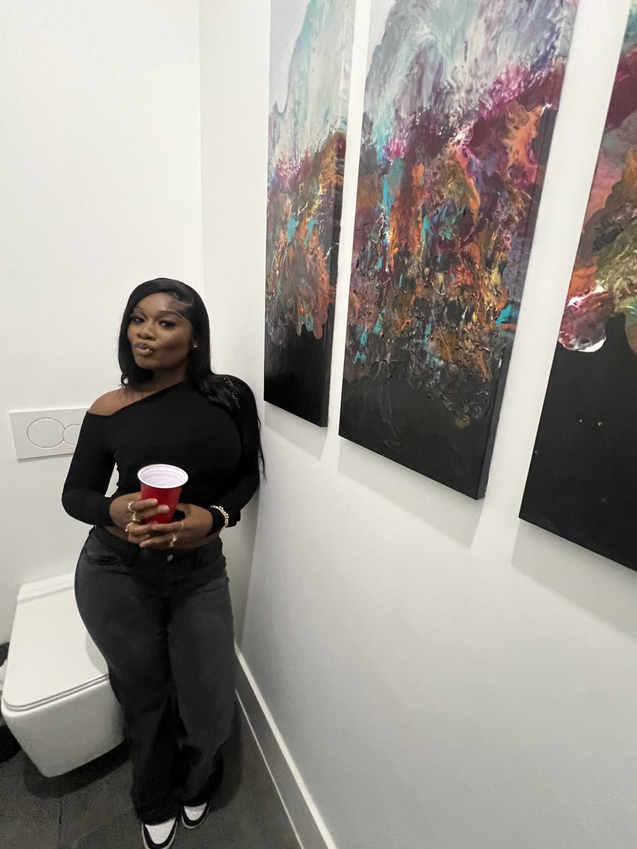 Miss Malaika®️ tweet media