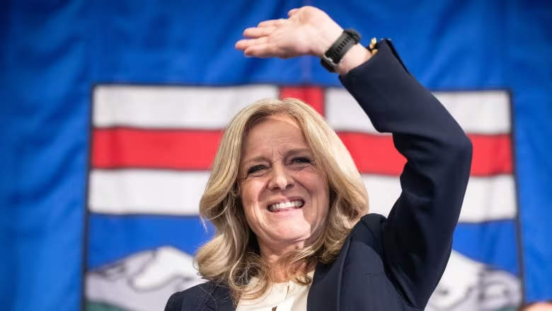 Jason Markusoff (@markusoff) on Twitter photo Notley departure news from <a href="/elisevonscheel/">Elise von Scheel</a>:
The former premier made the announcement to caucus in Edmonton on Tuesday, sources have confirmed to CBC News.
cbc.ca/news/canada/ed… Notley departure news from <a href="/elisevonscheel/">Elise von Scheel</a>:
The former premier made the announcement to caucus in Edmonton on Tuesday, sources have confirmed to CBC News.
cbc.ca/news/canada/ed…