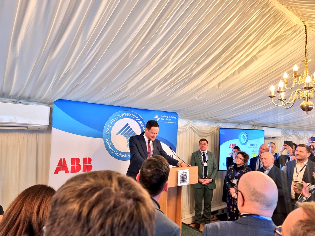 Today's @railindustry Parliamentary Reception. I very much appreciate Huw Merriman's personal enthusiasm for rail, but he stated that we already have a rolling programmeme of rail electrification in England... I think this is stretching things by quite a bit. (1/3)