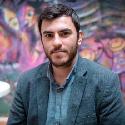 Gazeteci @ismailari_, Menzil Cemaati'yle ilgili haberleri sebebiyle tehdit edildiğini duyurdu. Gazeteci @altansancarr mermili tehdit mesajları almaya başladı. Onlara yapılan tehdit bütün gazetecilere yapılmış demektir! Arkadaşlarımızın yanındayız.