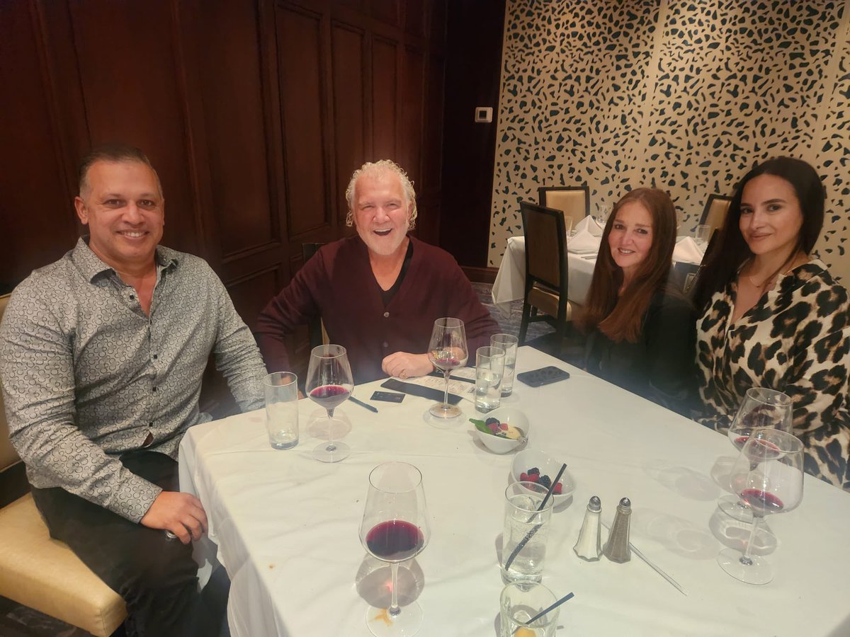 Last night I had a great dinner with my good friend Joseph Rosa and his lovely wife Frances. I’m here in Florida with my amazing wife, Sylvia. Exciting times ahead to make 2024 our biggest year yet. To all my friends up north, please stay safe ✌️ @OrionMobileUSA | @PaymasterWorld