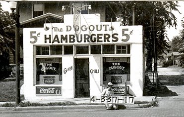 100YearsAgoLive's tweet photo. While working as a fry cook at his father’s restaurant in Pasadena, California, 16-year-old Lionel Sternberger accidentally drops a slice of American cheese on a hamburger patty and decides to serve it anyway. https://t.co/yxvyxgv6tA