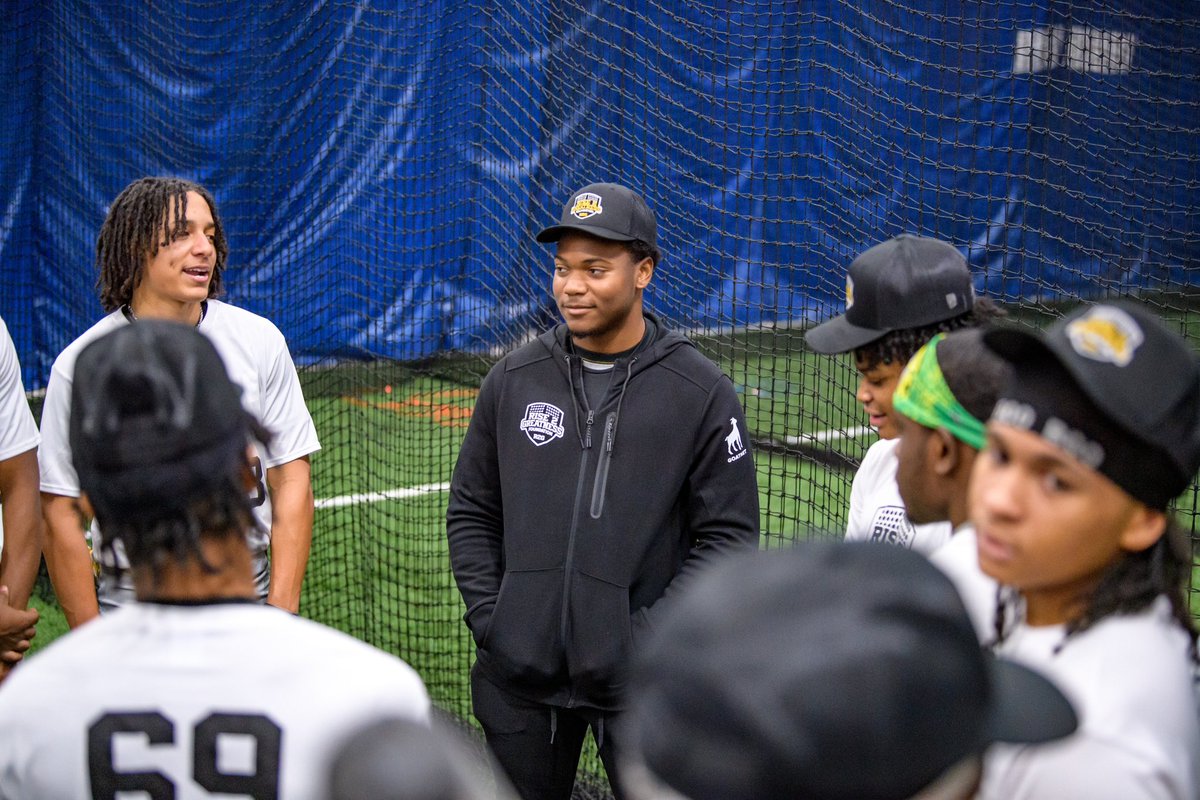Rise 2 Greatness Foundation (@r2gcharity) on Twitter photo Yesterday, we honored Dr. Martin Luther King Jr.’s legacy by bringing our no-cost Minority and Underserved Combine Series to <a href="/BoDomeBville/">Bo Dome Bensenville</a>.
With the help of our partners, we were able to help level the playing field for almost 100 Chicago players.
#MLKDay Yesterday, we honored Dr. Martin Luther King Jr.’s legacy by bringing our no-cost Minority and Underserved Combine Series to <a href="/BoDomeBville/">Bo Dome Bensenville</a>.
With the help of our partners, we were able to help level the playing field for almost 100 Chicago players.
#MLKDay
