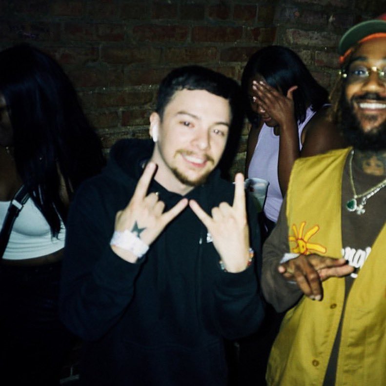 100BandXan's tweet image. #idonteven @LoLifeLane fire shit fire shit out now music.apple.com/us/album/i-don…