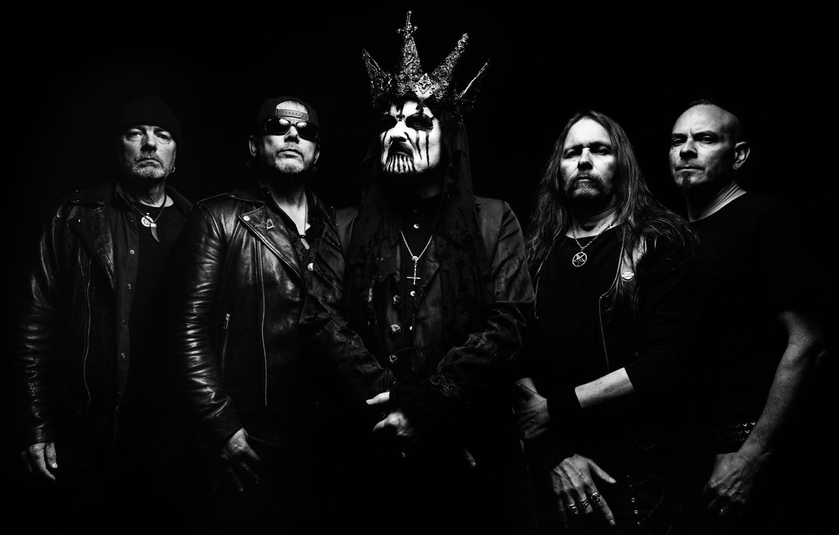 Mercyful Fate and Joey Vera have mutually decided to split ways. “Our friendship and respect for each other will always remain the same, and we all sincerely wish each other the absolut best for the future”, says King Diamond.