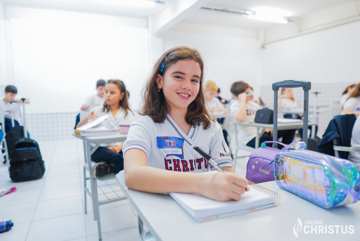 Um novo capítulo começou hoje: Bem-Vindos ao Ano Letivo de 2024! 🌟🎒⏰

Confira como foi o primeiro dia dos nossos alunos das séries:
Infantil 2 (Período de adaptação)
Infantil 4, 2º ano, 4º ano e 5º ano/EF.