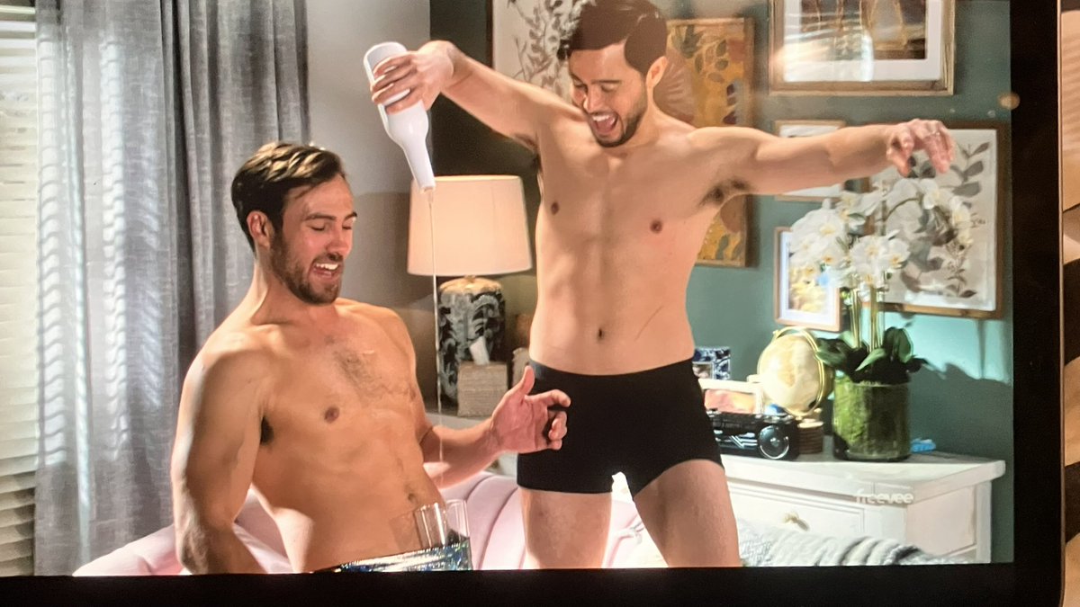 BrandEnthusiasm's tweet image. Just been working on a few moves with Boo. 
#CPD #ContinuingProfessionalDevelopment  #TheWaterhole... #Neighbours