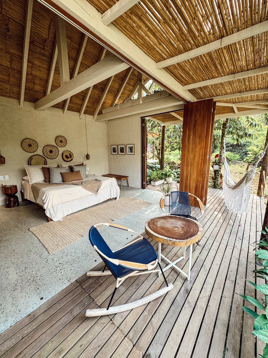 saborenlamesa's tweet photo. La noche aquí por persona empieza en $84.000 si vienes con 15 amigos o familiares… esta casa la van a amar. #ViajesConSabor https://t.co/Ktt35XvcHx