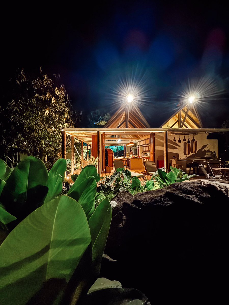 saborenlamesa's tweet photo. La noche aquí por persona empieza en $84.000 si vienes con 15 amigos o familiares… esta casa la van a amar. #ViajesConSabor https://t.co/Ktt35XvcHx