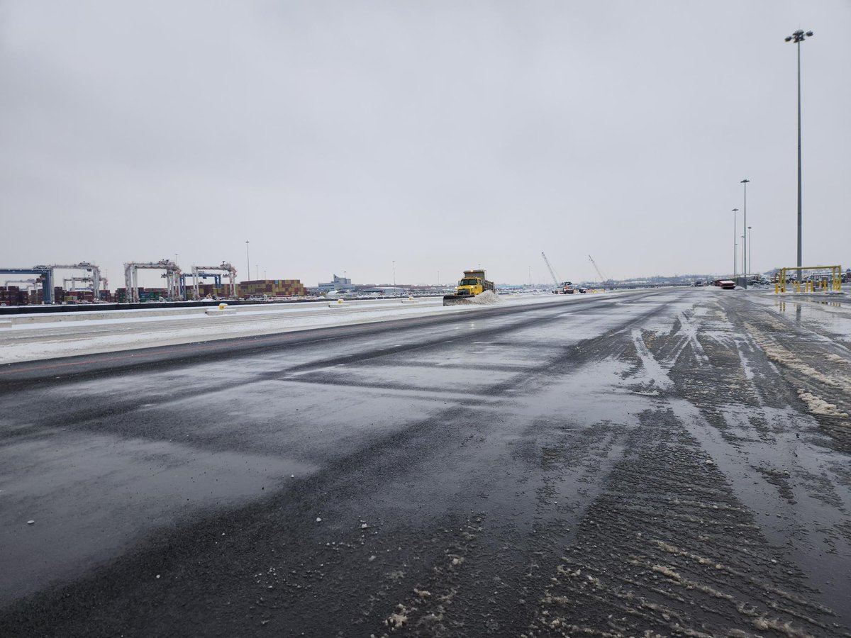 Hats off to Maryland Port Administration's Operations team for getting our terminals salted and plowed after last night's snow storm.

Thank you for helping keep our terminals safe! We appreciate all you do! Take a look at our hardworking Operations team at work. #MDOTSafety