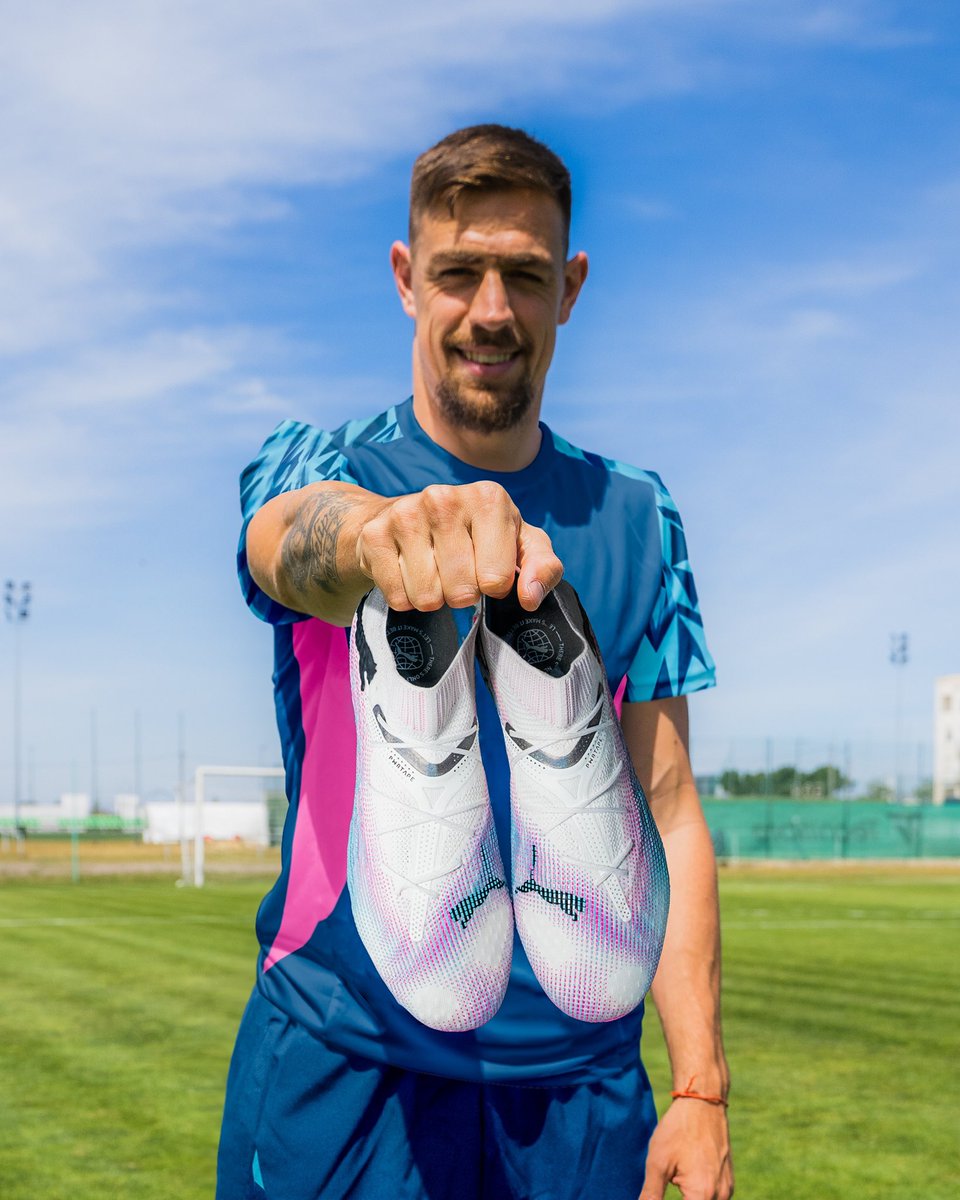 El futuro es ahora⚡, ya llegaron mis nuevas FUTURE 🤩 #foreverfaster @pumafootball