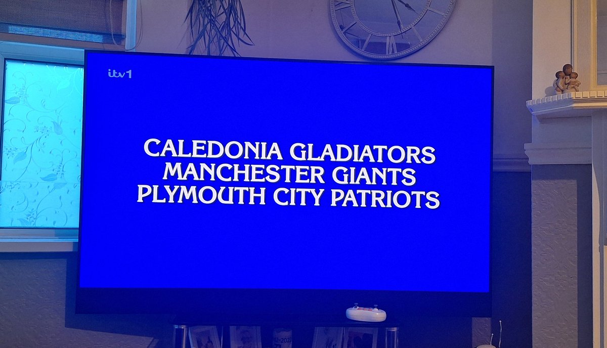 NathanHarrison9's tweet photo. "I'll take 'Things you Love to See' for £100.
@PlymCityPatriot (also @Cal_Gladiators & @McrGiants) being an answer on Jeopardy has made me very happy today.
Thank you to @muddywaters1407 for bringing this to my attention!
#PatPack https://t.co/4tADoYOL1E