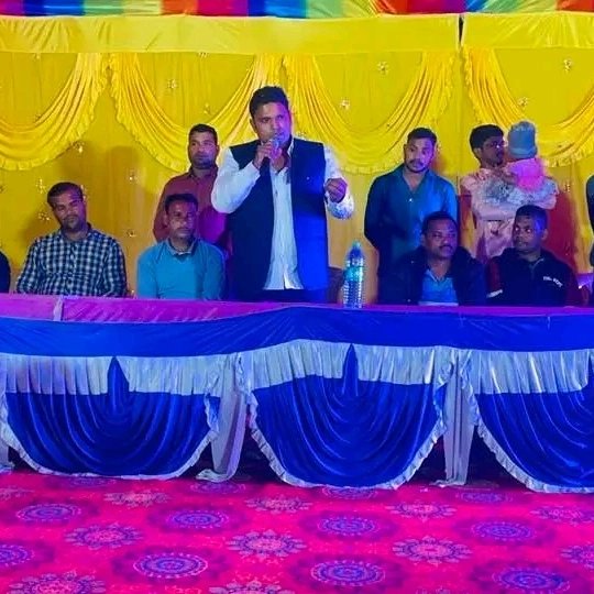 arjun4athmallik's tweet photo. ଆଠମଲ୍ଲିକ ନିର୍ବାଚନ ମଣ୍ଡଳୀ ଅନ୍ତର୍ଗତ ବ୍ରାହ୍ମଣୀପାଲି ଗ୍ରାମରେ ଆୟୋଜିତ ମକର ମେଳାରେ ଯୋଗ ଦେଲି । ଏହିପରି ମେଳା ଓ ମହୋତ୍ସବ ଆମ ସଂସ୍କୃତି ଓ ପରମ୍ପରା ରକ୍ଷା କରିବାରେ ଏକ ଅନନ୍ୟ ପ୍ରୟାସ ତେଣୁ ମହାପ୍ରଭୁ ଜଗନ୍ନାଥଙ୍କ ପାଖରେ ପ୍ରାର୍ଥନା କରୁଛି ଯେ ପ୍ରତିବର୍ଷ ଏହି ପରି ହର୍ଷ ଓ ଉଲ୍ଲାସରେ ଏହି ପର୍ବ ପାଳନ ହେଉ । https://t.co/zoNyuJ7laq