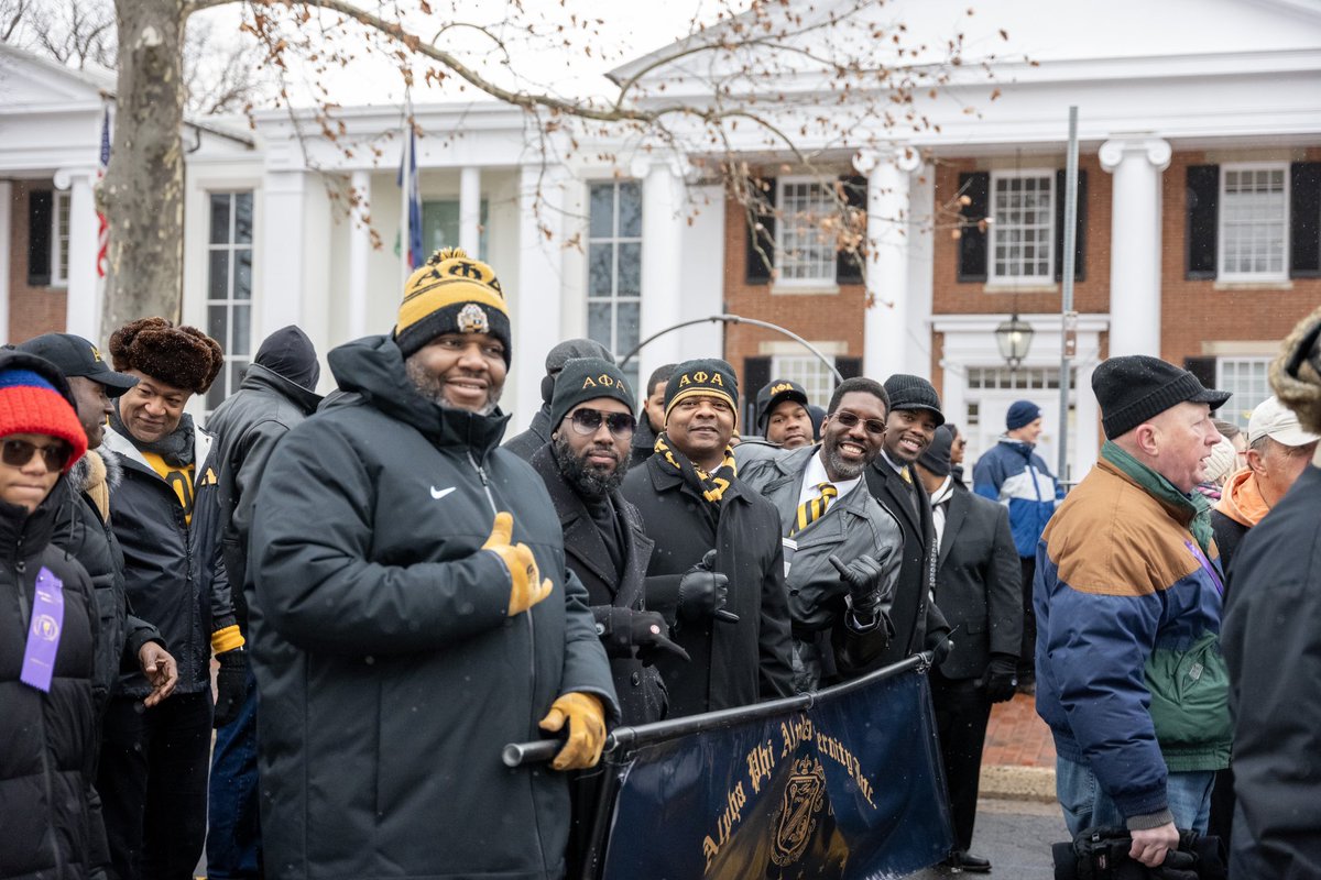 ZUL1906's tweet photo. Brothers of ZYL participating in the annual London County MLK walk! #mlkday #zul1906 #alphaeast7 #vacapaf #alphaphialphafraternityinc https://t.co/XCJhbwPwPR