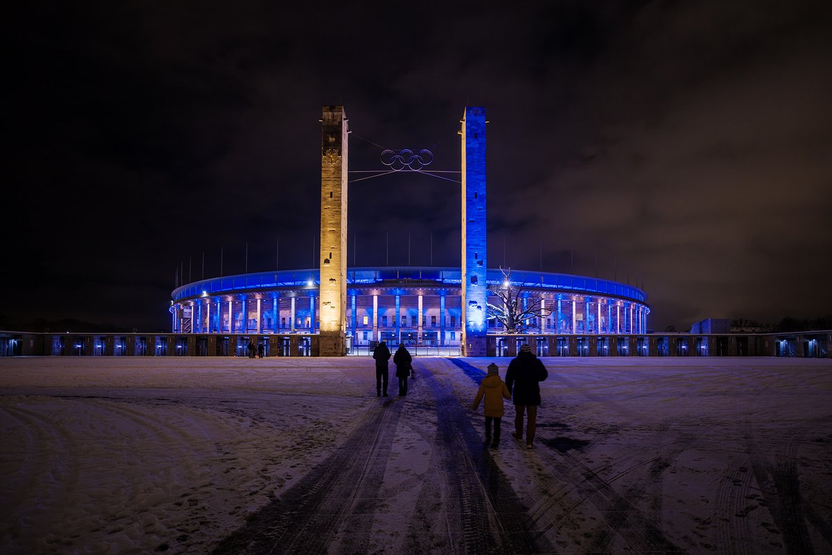 Oly_Berlin's tweet photo. 🕯️💙🤍 https://t.co/49FSeSD5dn