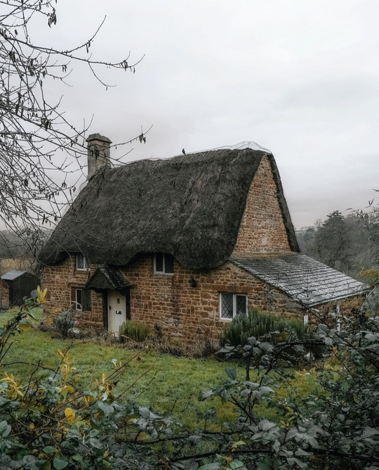 elemmiressoul's tweet photo. peaceful cottage. https://t.co/myiAeamIHl