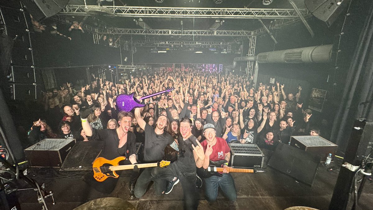 Munich, we’re still stunned by this amazing Saturday evening. Thank you so much for being there and making this one truly memorable! ❤️
<a href="/BackstageMunich/">Backstage</a> = best!

<a href="/TorrentialRainJ/">Torrential Rain (JP)</a> #metal #show #huge #crowd #weekend #rockstar #live #stage #thankyou